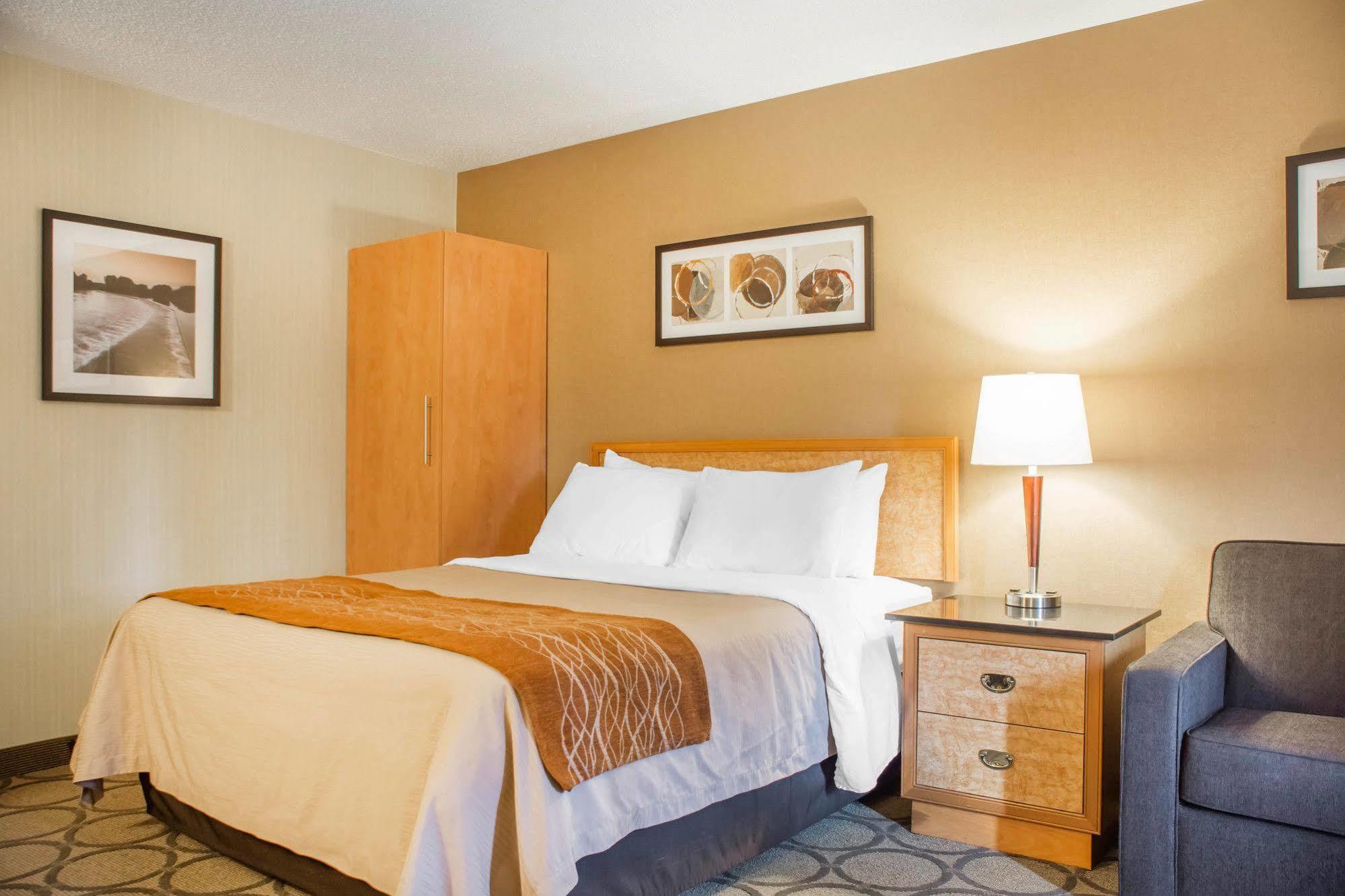 Comfort Inn Brantford Dış mekan fotoğraf