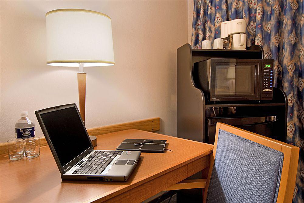 Comfort Inn Brantford Dış mekan fotoğraf